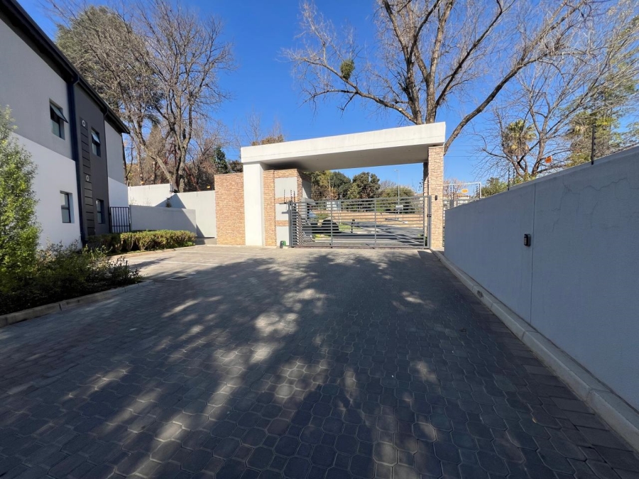 To Let 2 Bedroom Property for Rent in Bryanston Gauteng