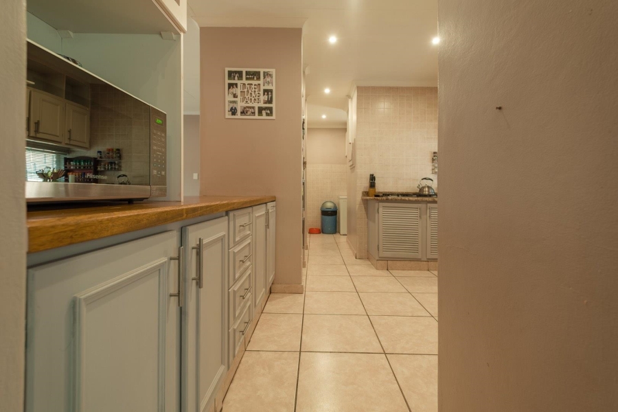 3 Bedroom Property for Sale in Garsfontein Gauteng