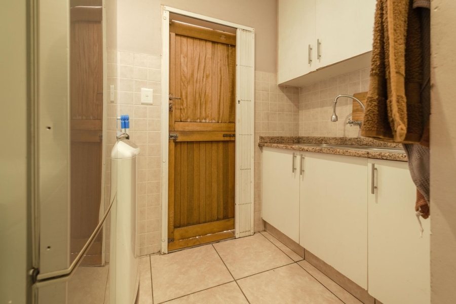 3 Bedroom Property for Sale in Garsfontein Gauteng