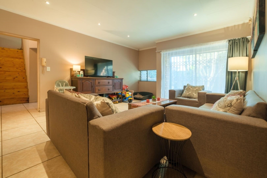 3 Bedroom Property for Sale in Garsfontein Gauteng
