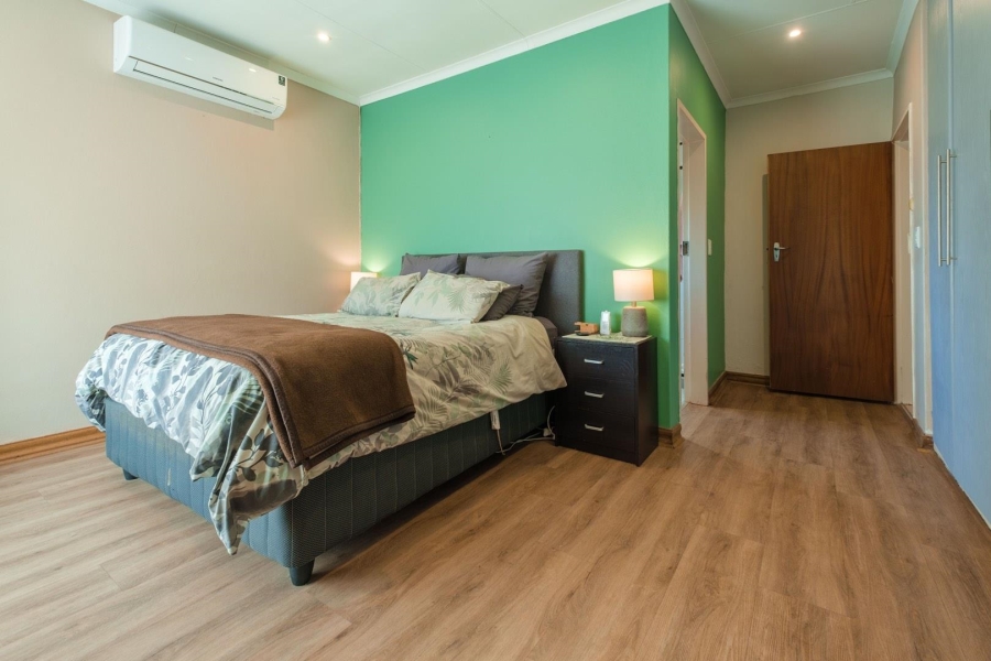 3 Bedroom Property for Sale in Garsfontein Gauteng