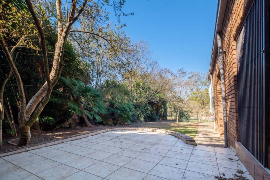 3 Bedroom Property for Sale in Garsfontein Gauteng