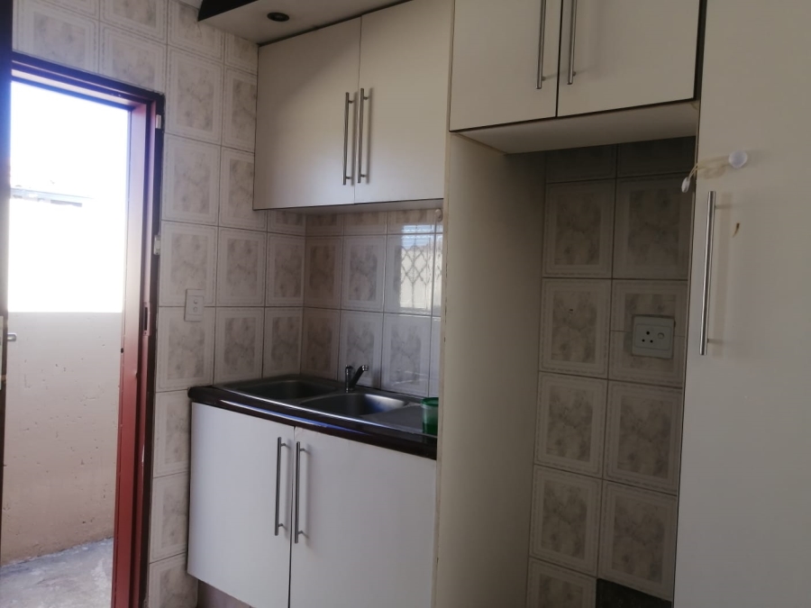 3 Bedroom Property for Sale in Alveda Park Gauteng