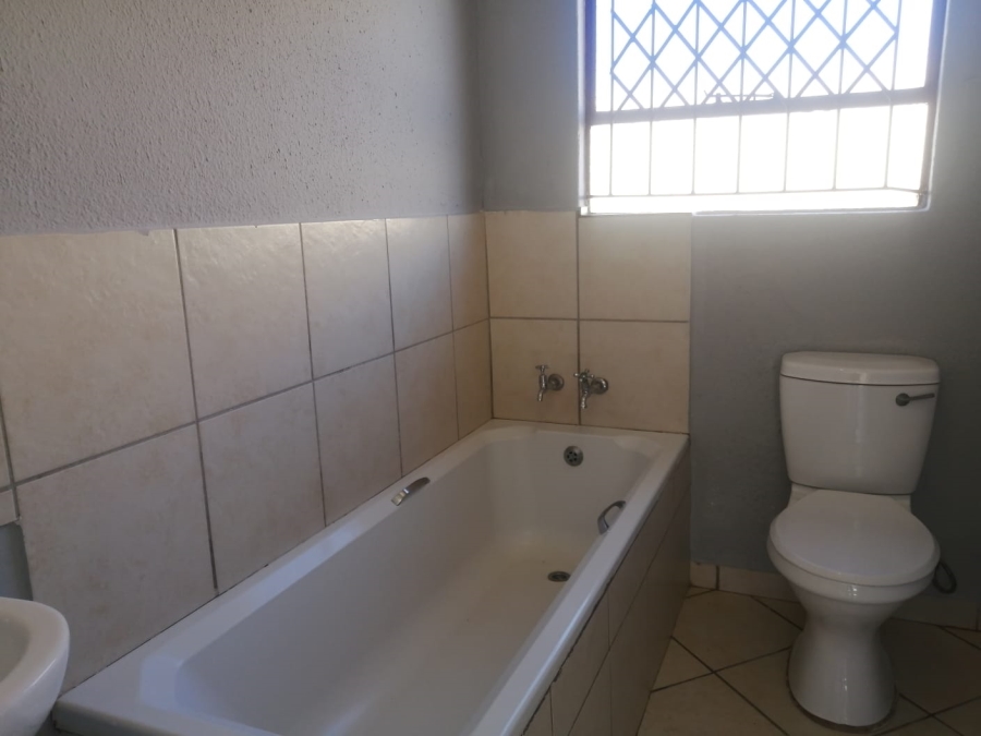 3 Bedroom Property for Sale in Alveda Park Gauteng