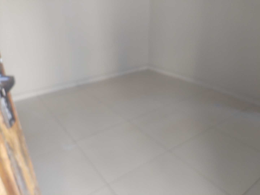 To Let 1 Bedroom Property for Rent in Nellmapius Gauteng