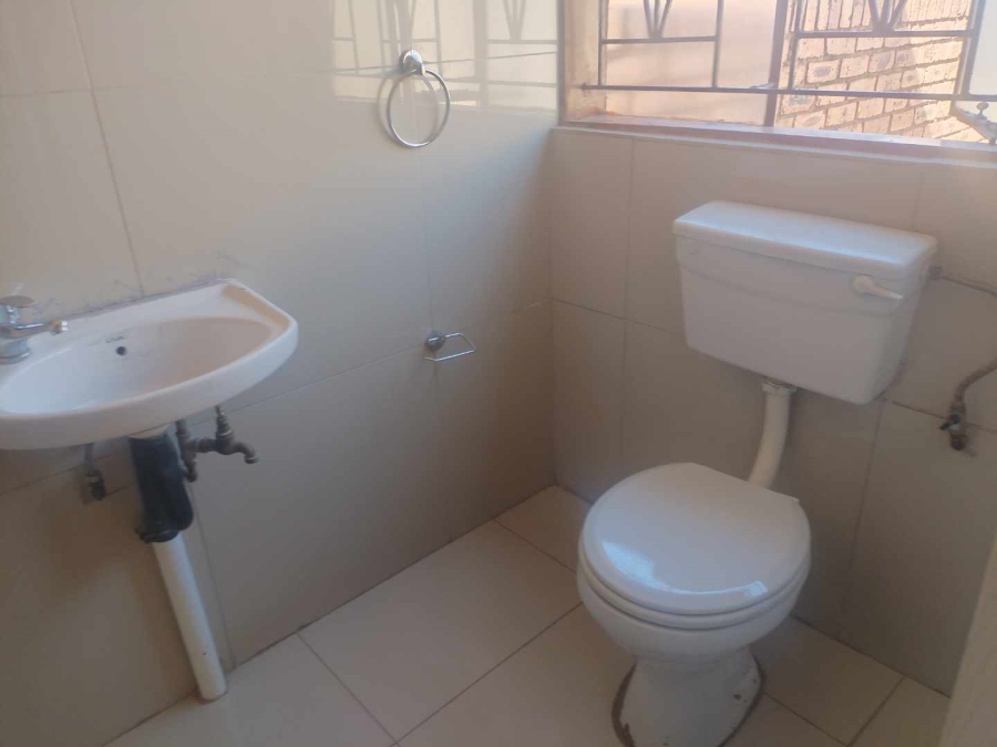 To Let 1 Bedroom Property for Rent in Nellmapius Gauteng