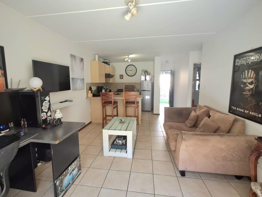 2 Bedroom Property for Sale in Noordhang Gauteng