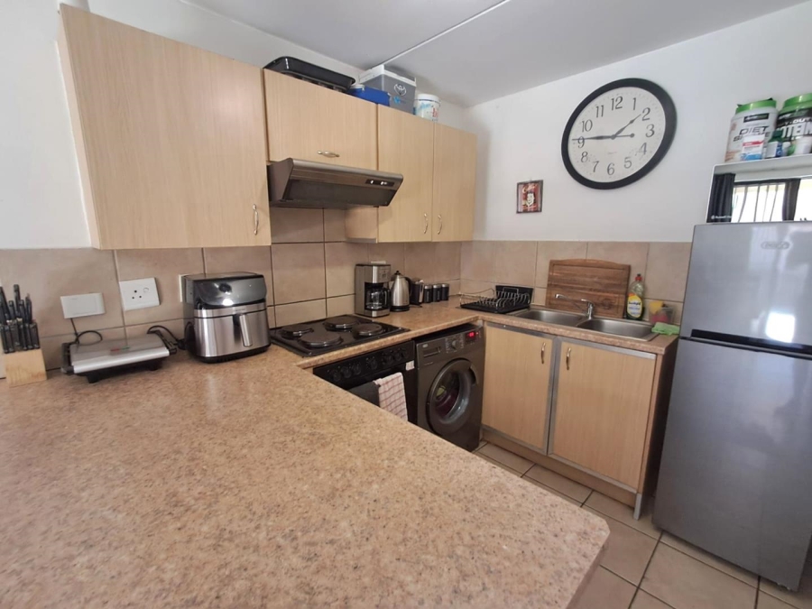 2 Bedroom Property for Sale in Noordhang Gauteng