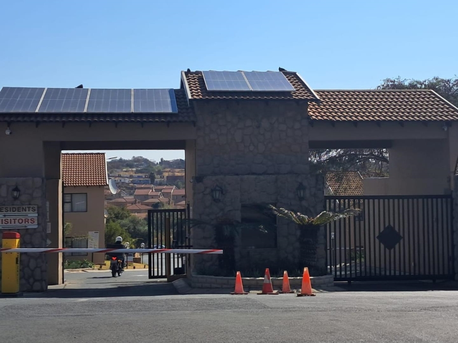 2 Bedroom Property for Sale in Noordhang Gauteng