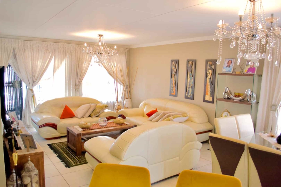 3 Bedroom Property for Sale in Amberfield Gauteng
