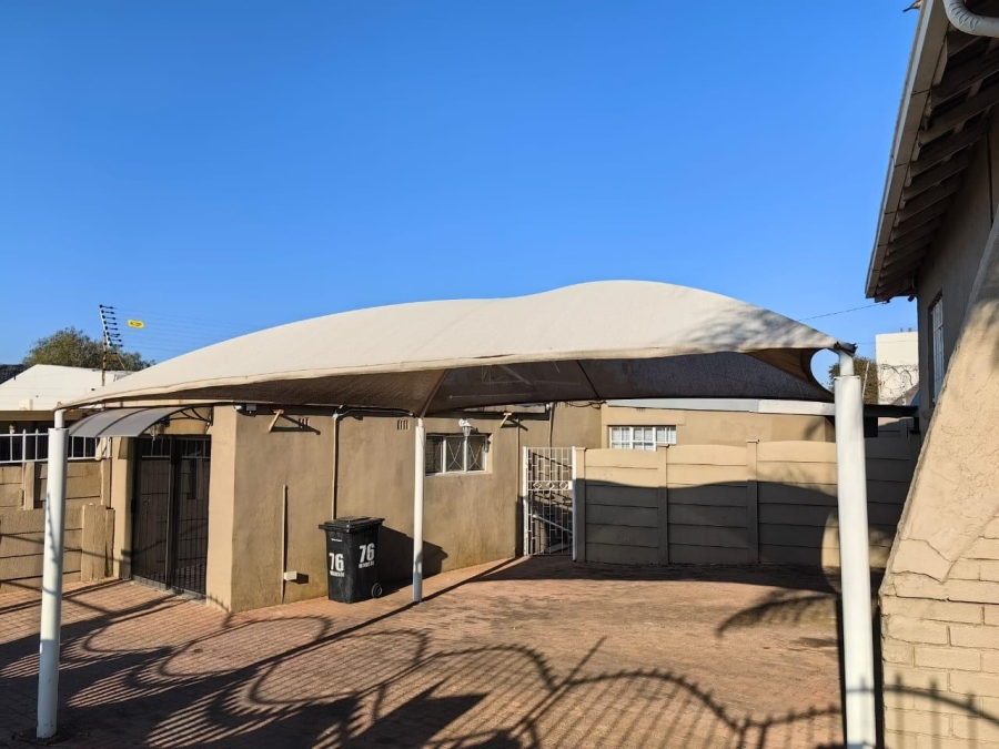 To Let 4 Bedroom Property for Rent in Sunnyridge Gauteng