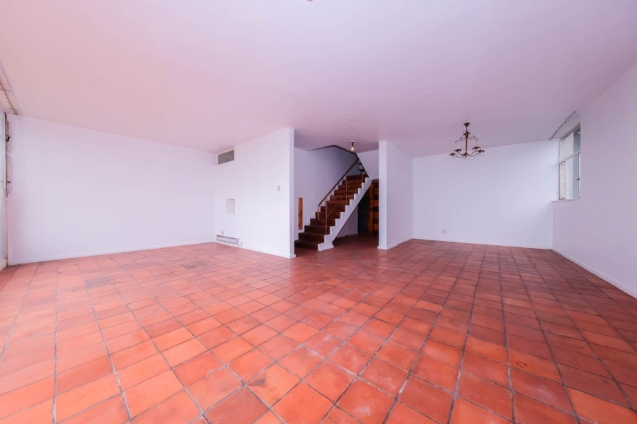 To Let 3 Bedroom Property for Rent in Killarney Gauteng