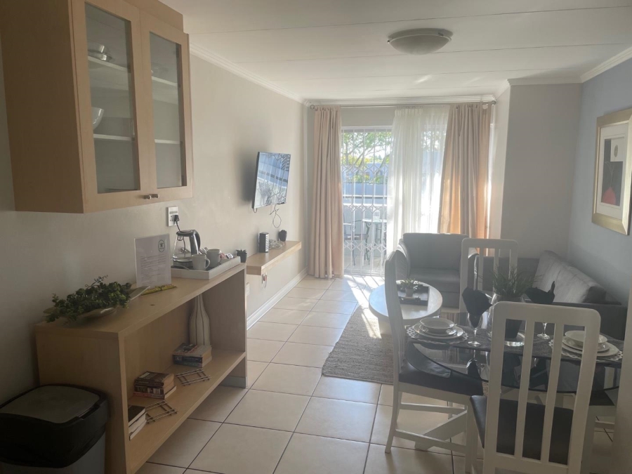 To Let 2 Bedroom Property for Rent in Sandown Gauteng