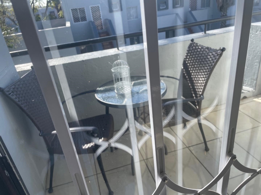 To Let 2 Bedroom Property for Rent in Sandown Gauteng