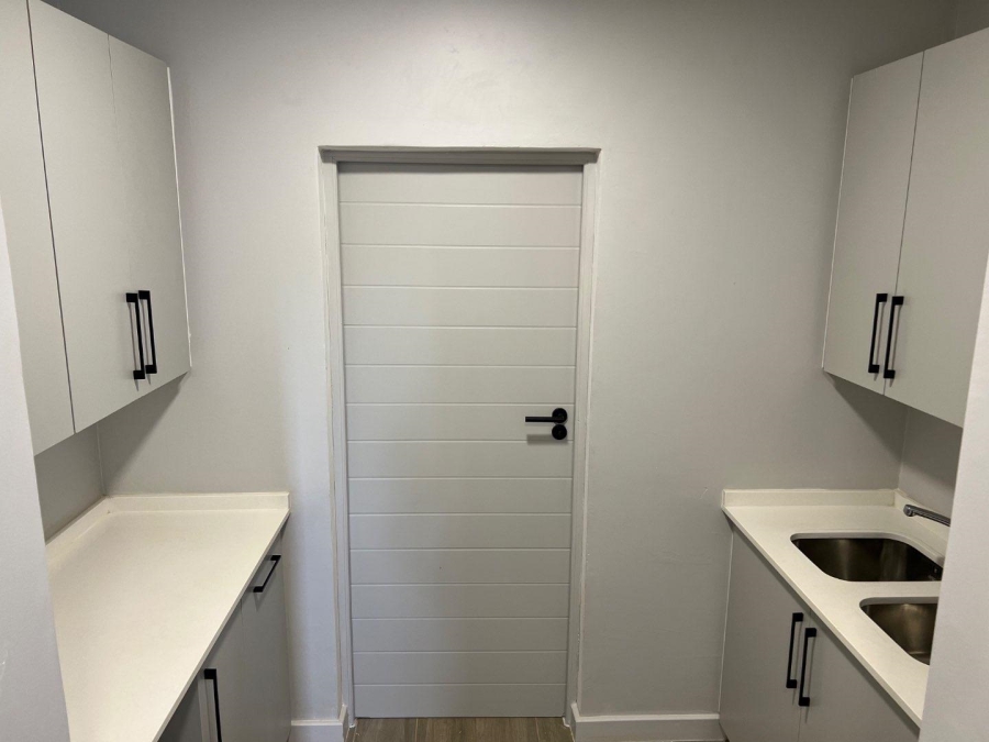To Let 2 Bedroom Property for Rent in Olympus Gauteng