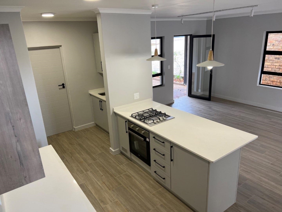 To Let 2 Bedroom Property for Rent in Olympus Gauteng