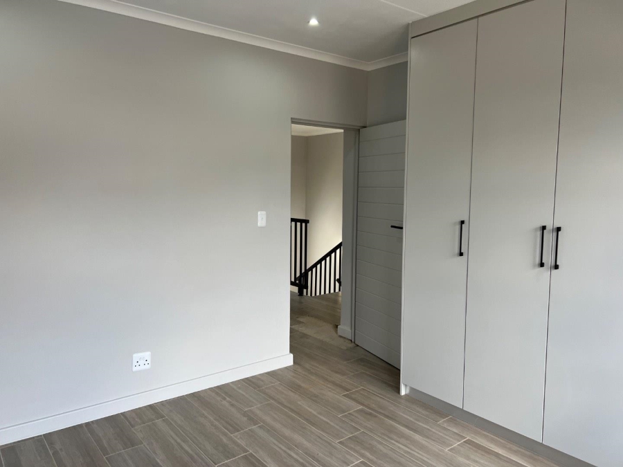 To Let 2 Bedroom Property for Rent in Olympus Gauteng