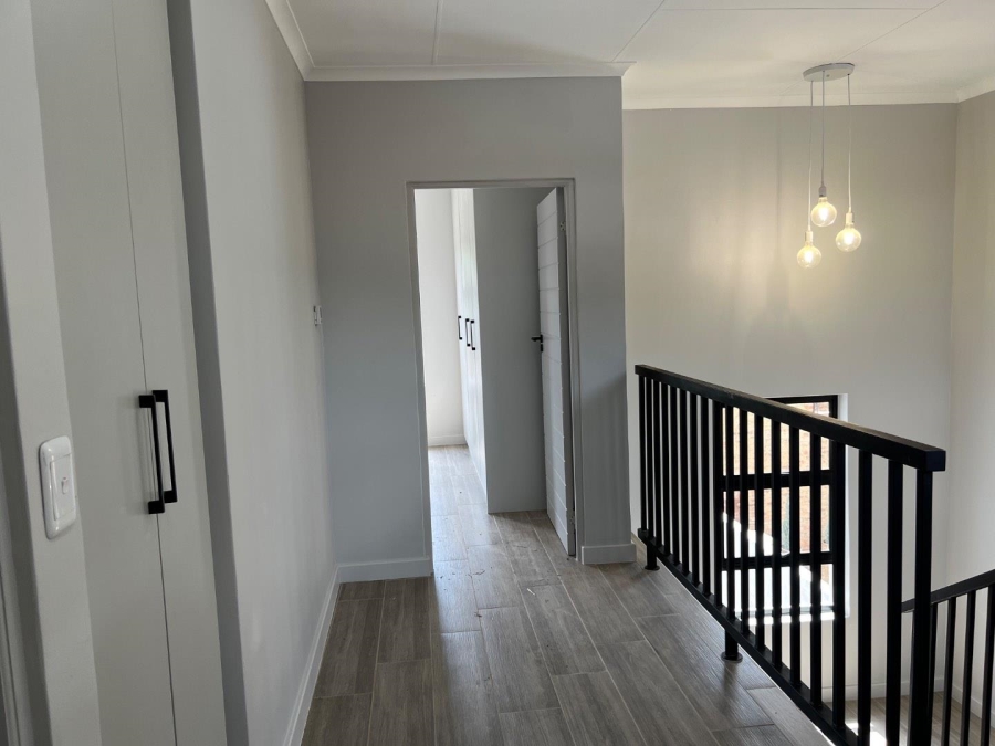 To Let 2 Bedroom Property for Rent in Olympus Gauteng