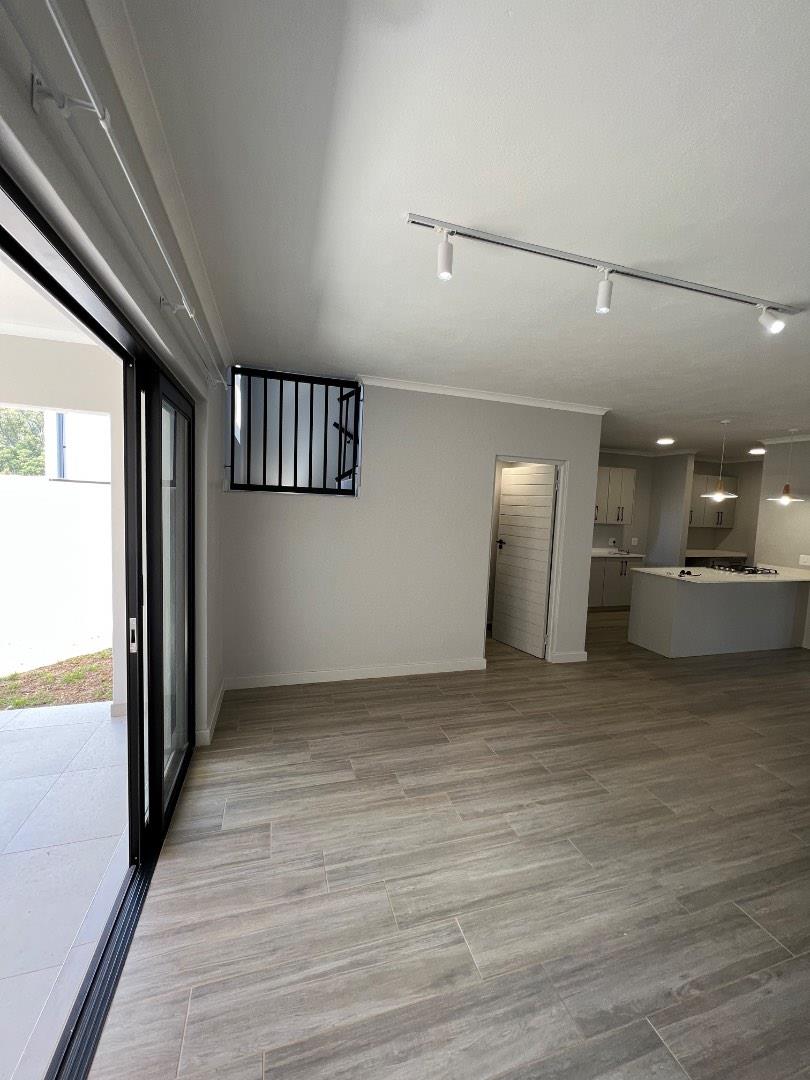 To Let 2 Bedroom Property for Rent in Olympus Gauteng