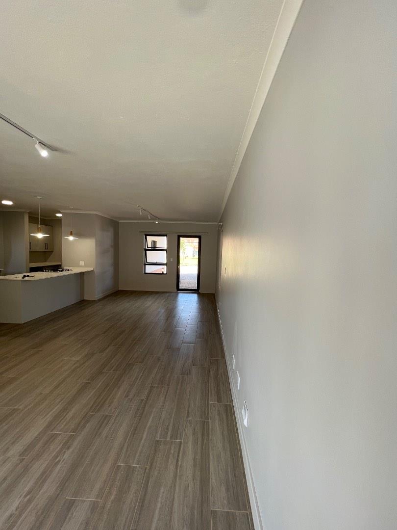 To Let 2 Bedroom Property for Rent in Olympus Gauteng