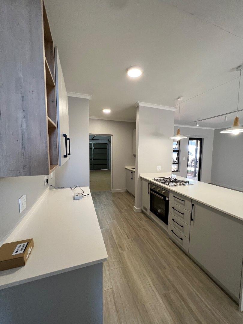 To Let 2 Bedroom Property for Rent in Olympus Gauteng