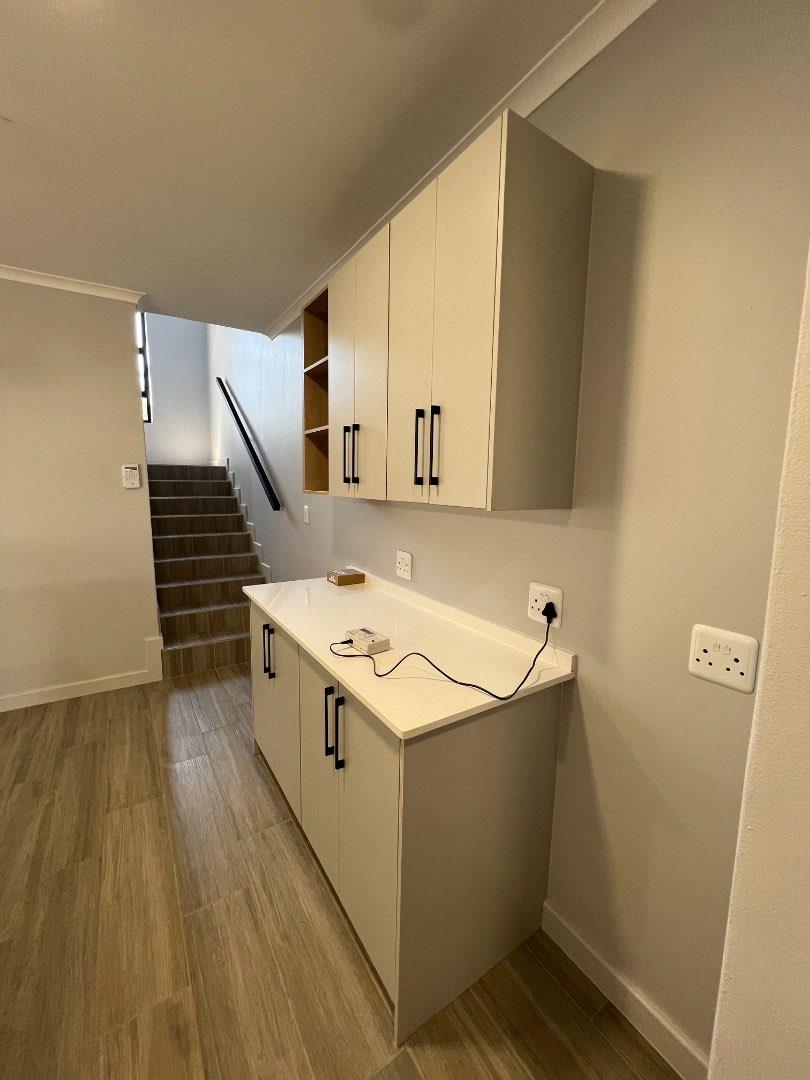 To Let 2 Bedroom Property for Rent in Olympus Gauteng