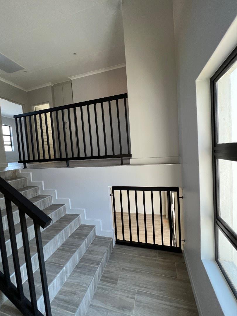 To Let 2 Bedroom Property for Rent in Olympus Gauteng
