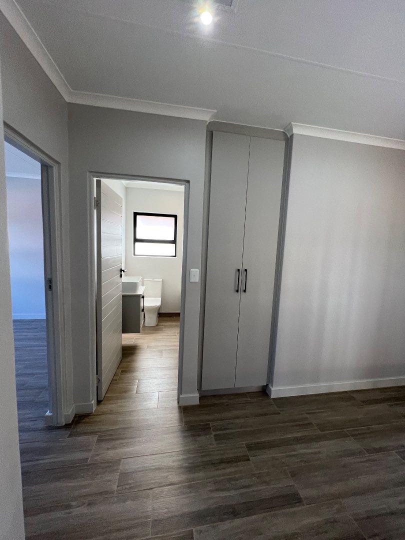 To Let 2 Bedroom Property for Rent in Olympus Gauteng