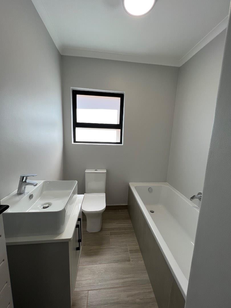 To Let 2 Bedroom Property for Rent in Olympus Gauteng