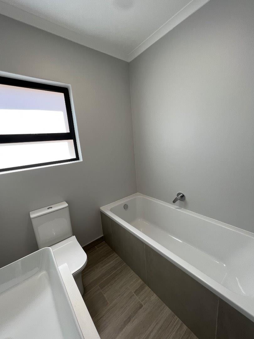 To Let 2 Bedroom Property for Rent in Olympus Gauteng