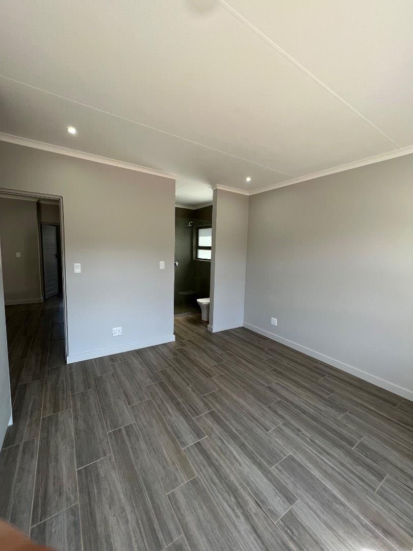 To Let 2 Bedroom Property for Rent in Olympus Gauteng