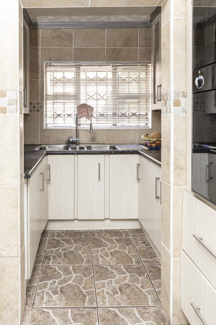 4 Bedroom Property for Sale in Selcourt Gauteng
