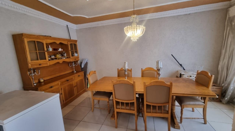 4 Bedroom Property for Sale in Selcourt Gauteng