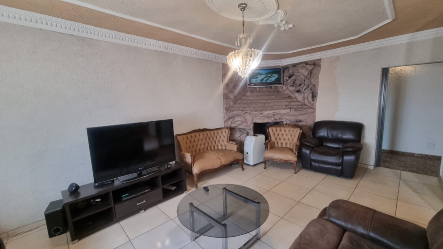 4 Bedroom Property for Sale in Selcourt Gauteng