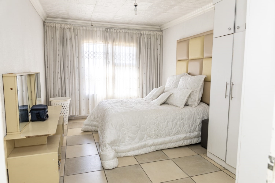 4 Bedroom Property for Sale in Selcourt Gauteng