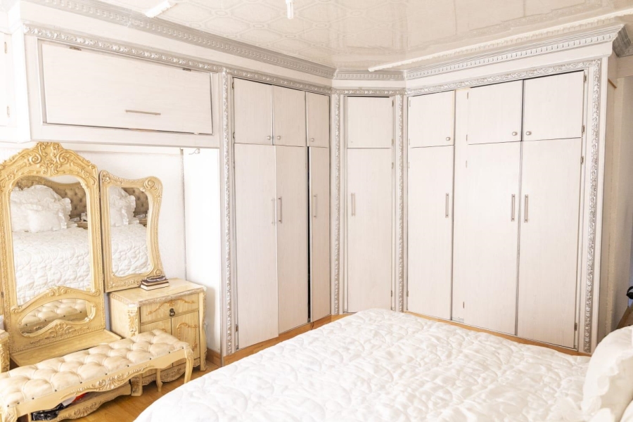 4 Bedroom Property for Sale in Selcourt Gauteng