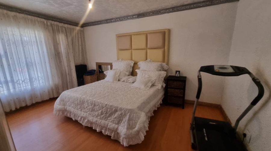 4 Bedroom Property for Sale in Selcourt Gauteng