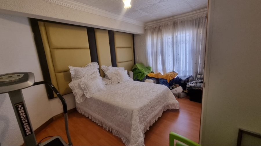 4 Bedroom Property for Sale in Selcourt Gauteng