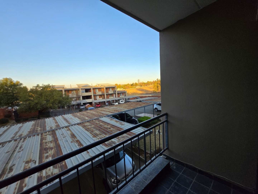 To Let 2 Bedroom Property for Rent in Bloubosrand Gauteng