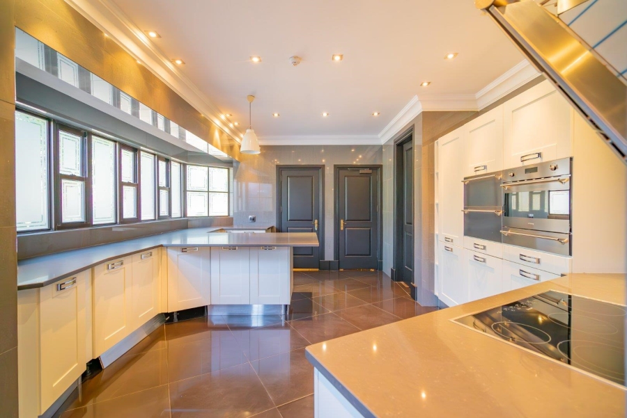 To Let 7 Bedroom Property for Rent in Sandhurst Gauteng
