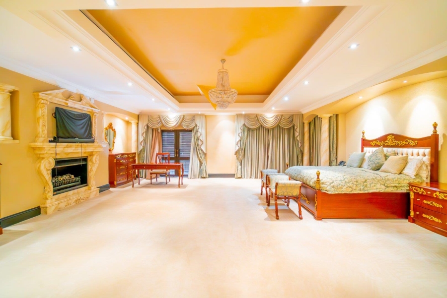 To Let 7 Bedroom Property for Rent in Sandhurst Gauteng