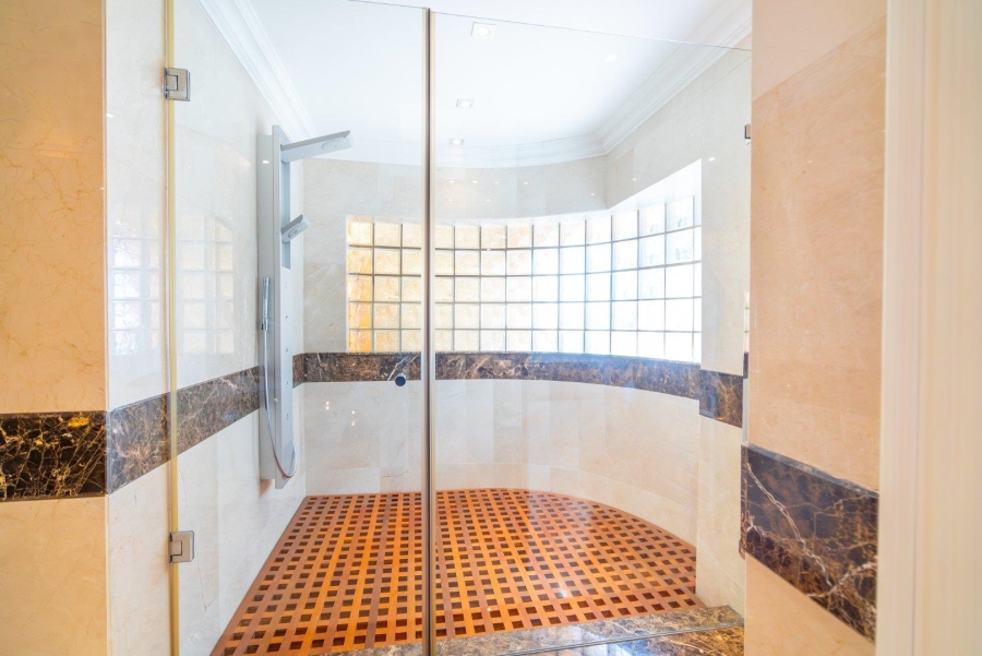 To Let 7 Bedroom Property for Rent in Sandhurst Gauteng