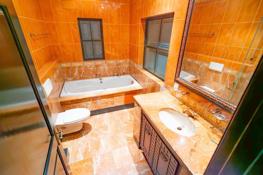 To Let 7 Bedroom Property for Rent in Sandhurst Gauteng