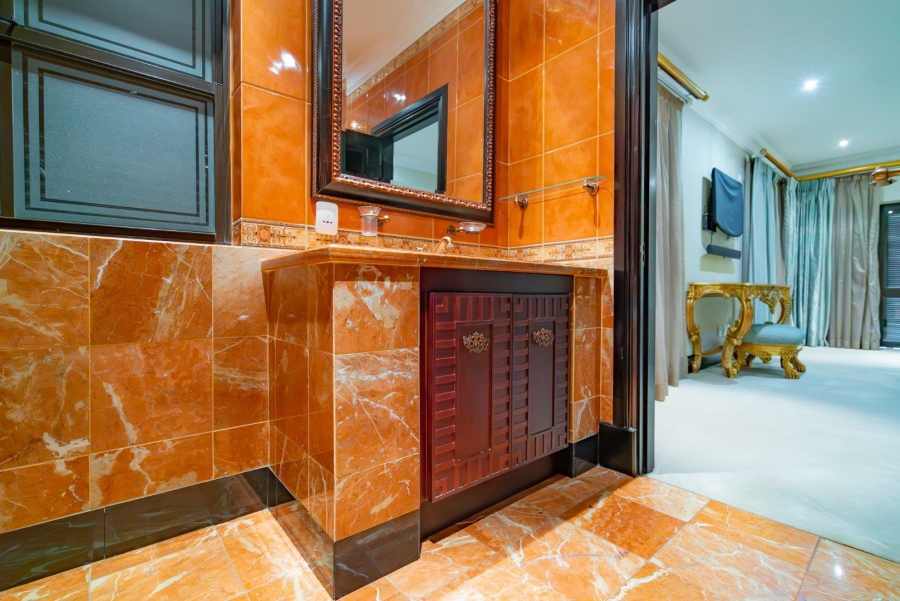 To Let 7 Bedroom Property for Rent in Sandhurst Gauteng