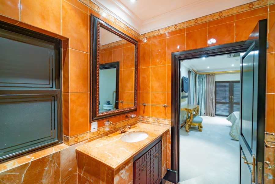 To Let 7 Bedroom Property for Rent in Sandhurst Gauteng