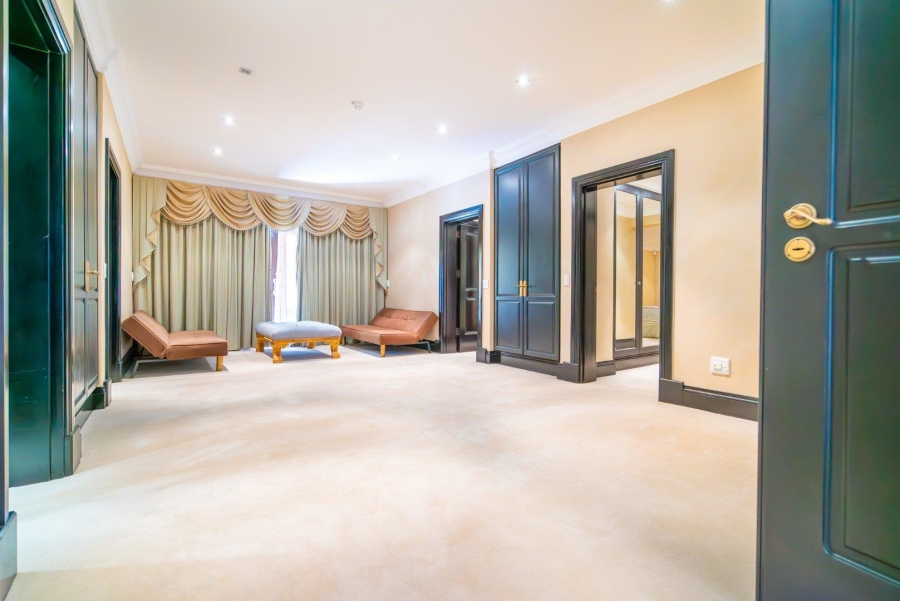 To Let 7 Bedroom Property for Rent in Sandhurst Gauteng