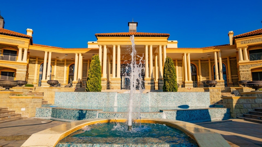 To Let 7 Bedroom Property for Rent in Sandhurst Gauteng