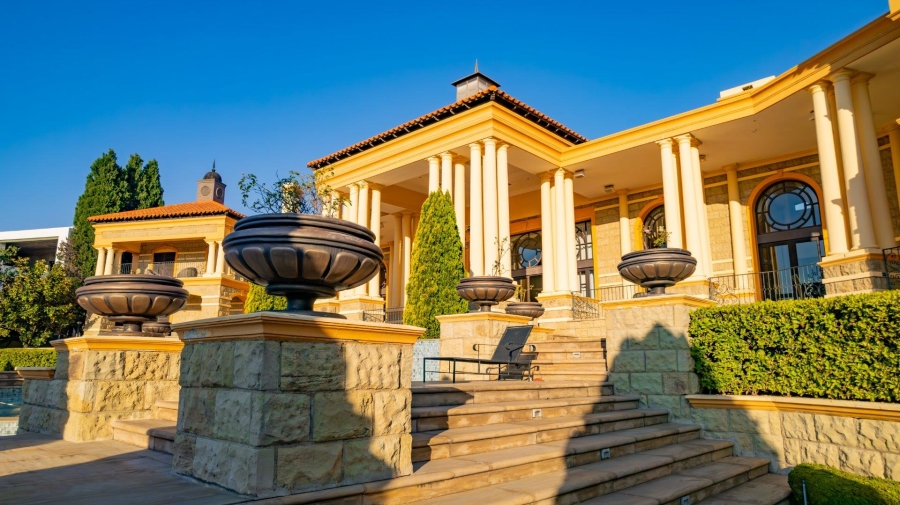 To Let 7 Bedroom Property for Rent in Sandhurst Gauteng