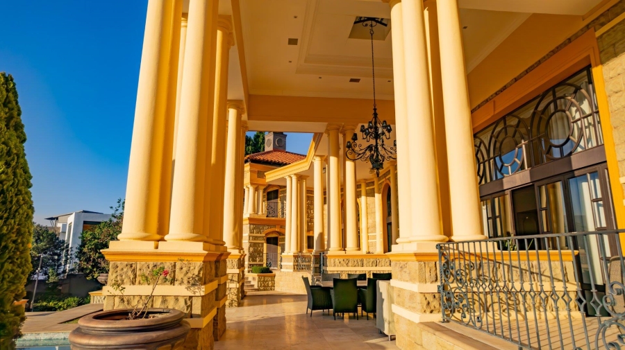 To Let 7 Bedroom Property for Rent in Sandhurst Gauteng