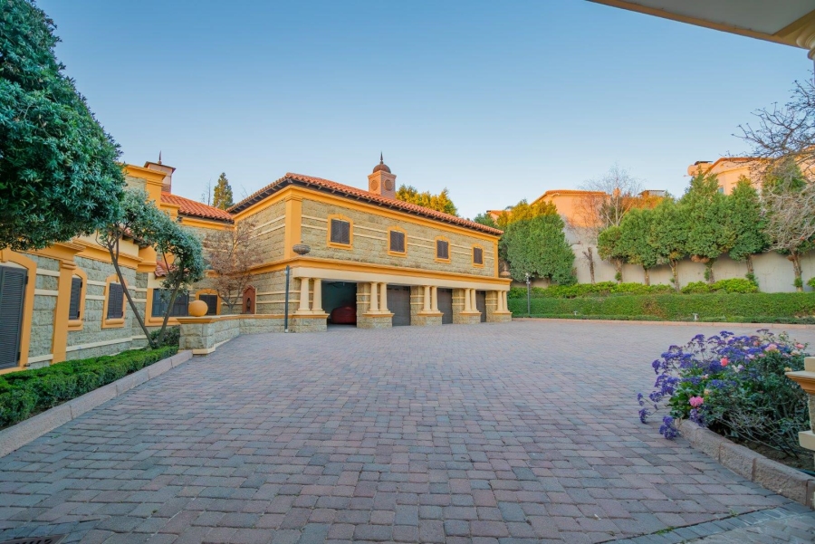 To Let 7 Bedroom Property for Rent in Sandhurst Gauteng